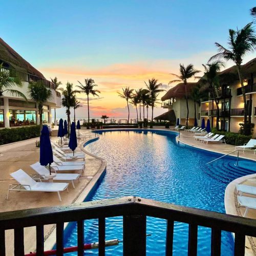 Shades of blue at The Reef Coco Beach 😍