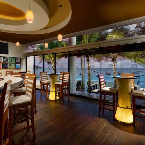 sports-bar-in-the-reef-coco-beach-playa-del-carmen-quintana-roo